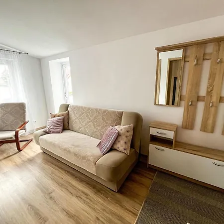 Pensjonat I Pod Debem