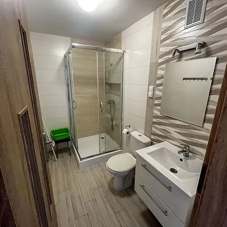 I Pod Dębem Penzion