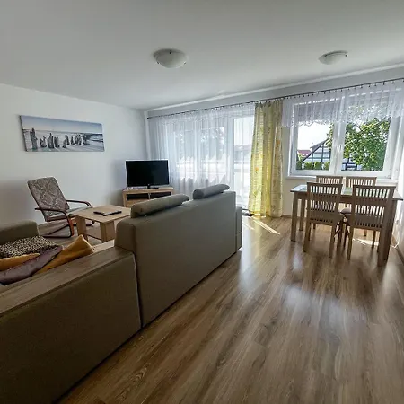 I Pod Debem Pensjonat Rowy (Pomerania)