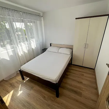 I Pod Debem Pensjonat Rowy (Pomerania)