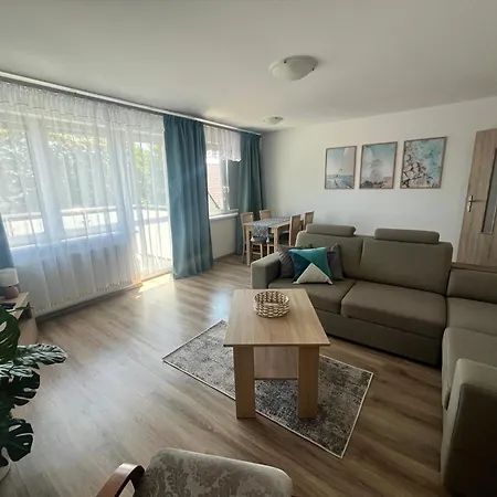 Penzion I Pod Dębem Rowy (Pomerania)