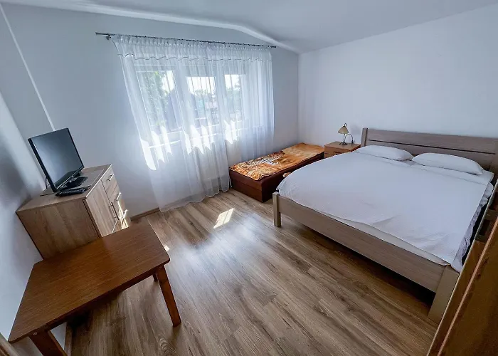 I Pod Debem Rowy (Pomerania)